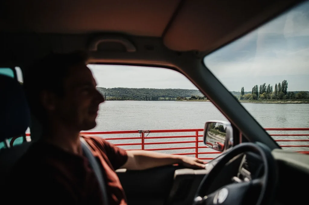 En voiture en bord de Seine, Yville-sur-Seine