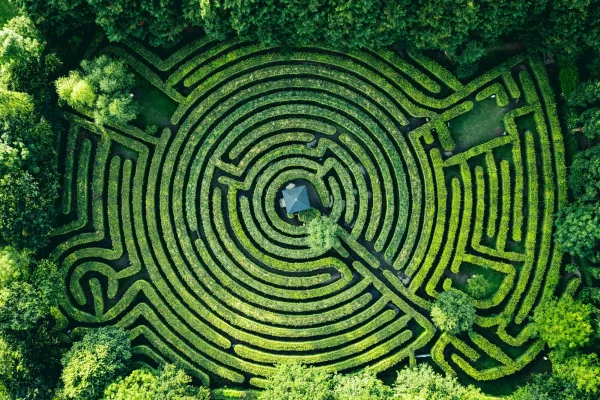 Labyrinthe Artmazia - Massy © Aurelien Papa