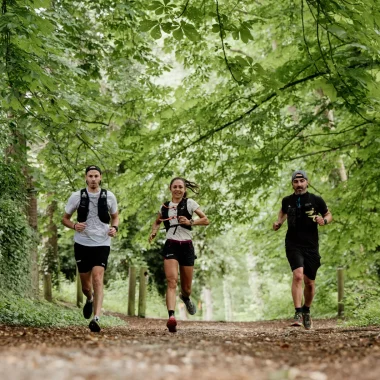 Trail en forêt avec Sylvaine Cussot et 2 autres coureurs