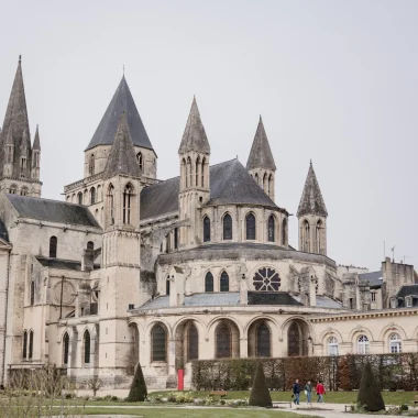 L'abbaye aux hommes et la mairie de Caen