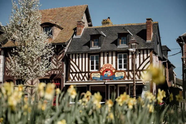 Beuvron-en-Auge, printemps