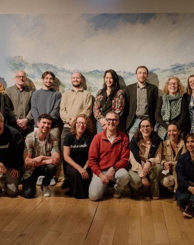 Photo de groupe de l'équipe de Normandie Tourisme au Musée de Giverny